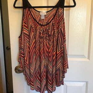 Cold shoulder top 25% off 3+ Items